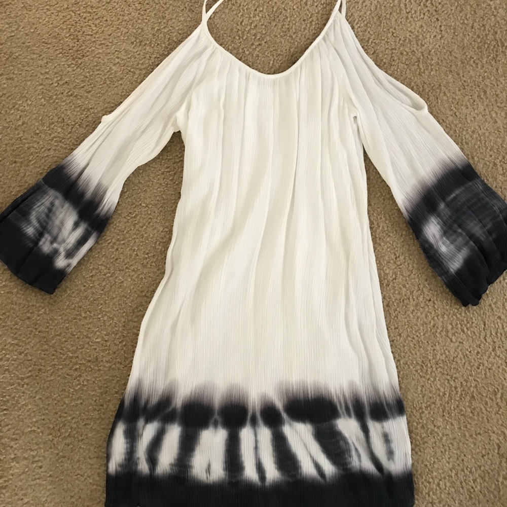 Off-the-shoulder Flowy Dress